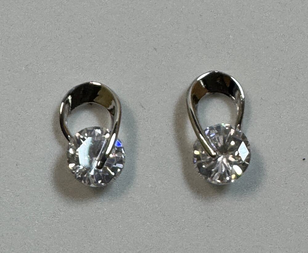 Silver Rhinestone Stud Earrings Clear Crystal Accent 5/8" New Elegant E301